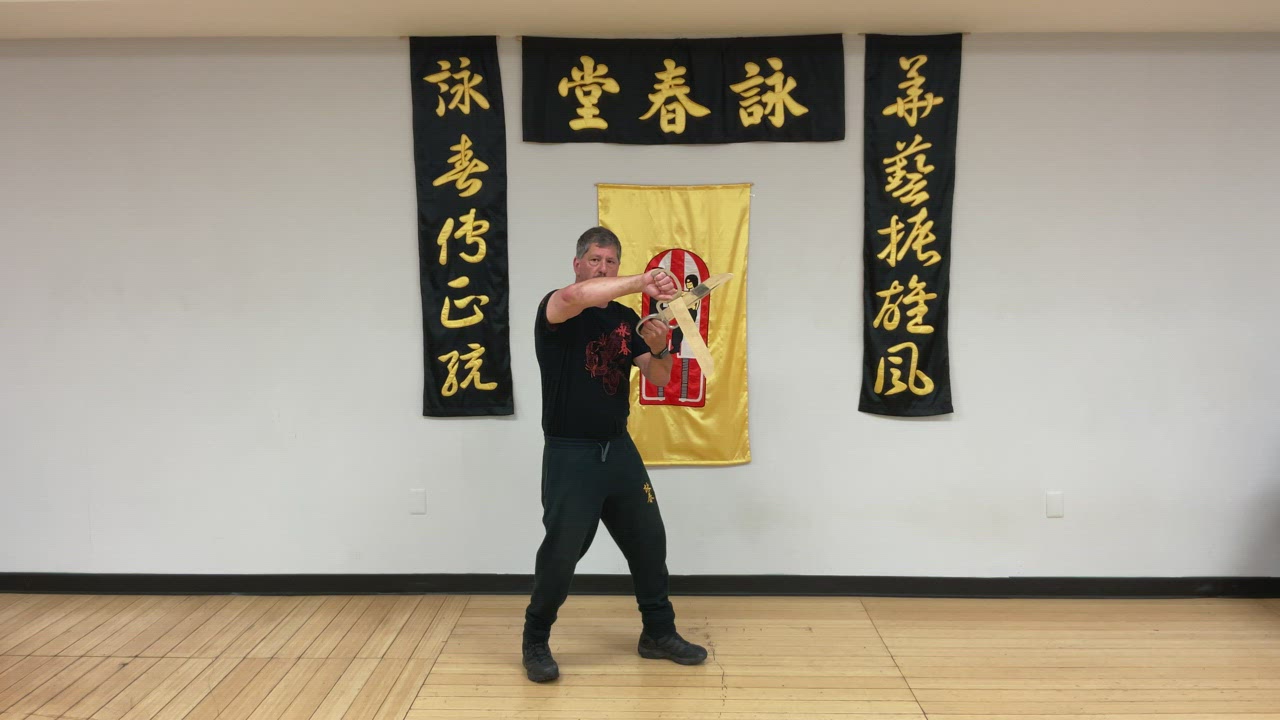 Exercise 8  1/2 Side step Quan to downward figure 8